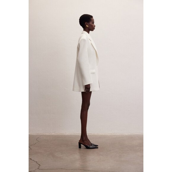 Grace Jones Structured Oversized Blazer in White - Picture 5 of 8
